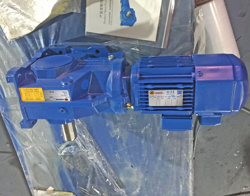 帶動49.5T減速機(jī).jpg